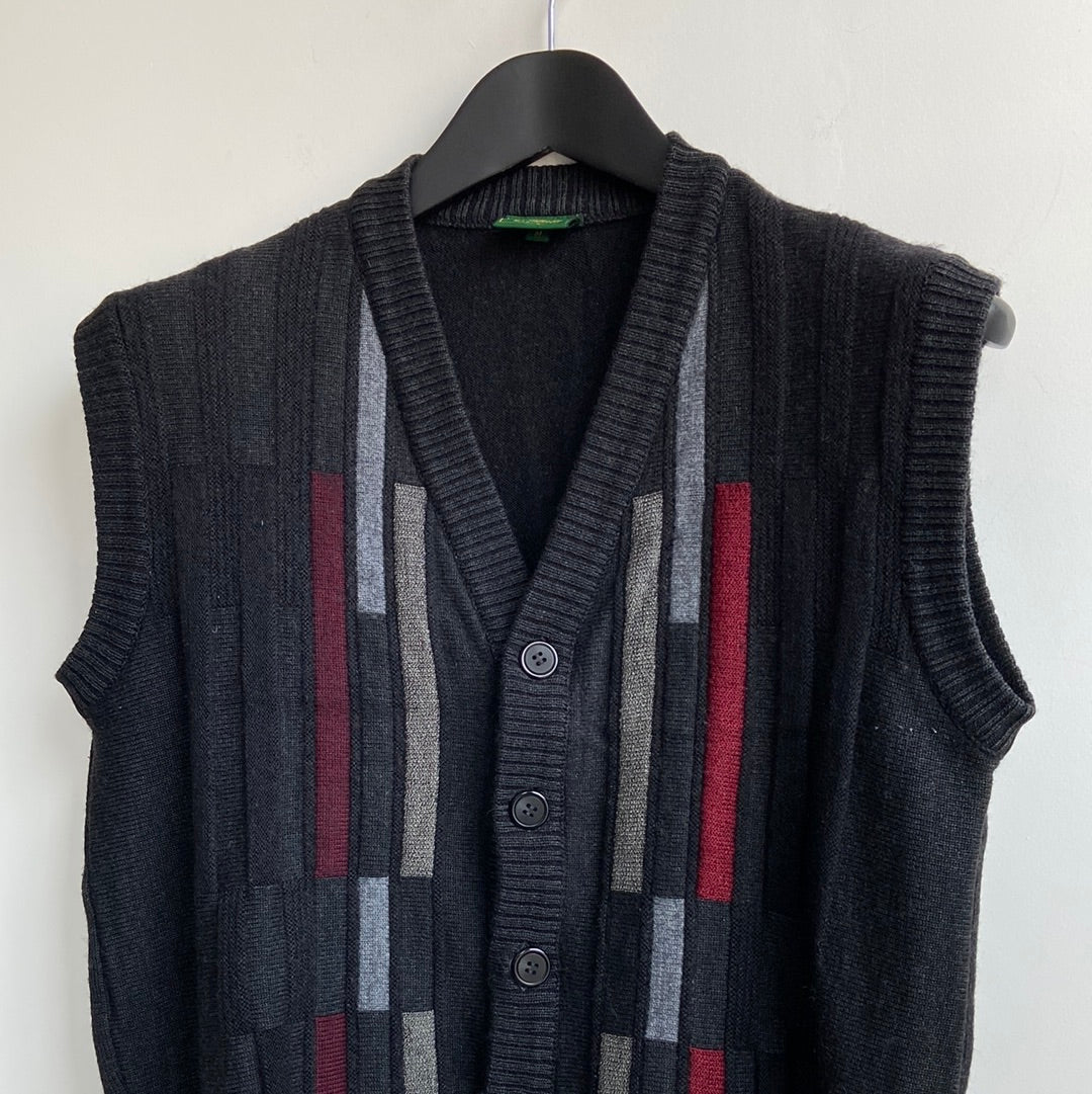 Knitted wool patterned button through vest - M