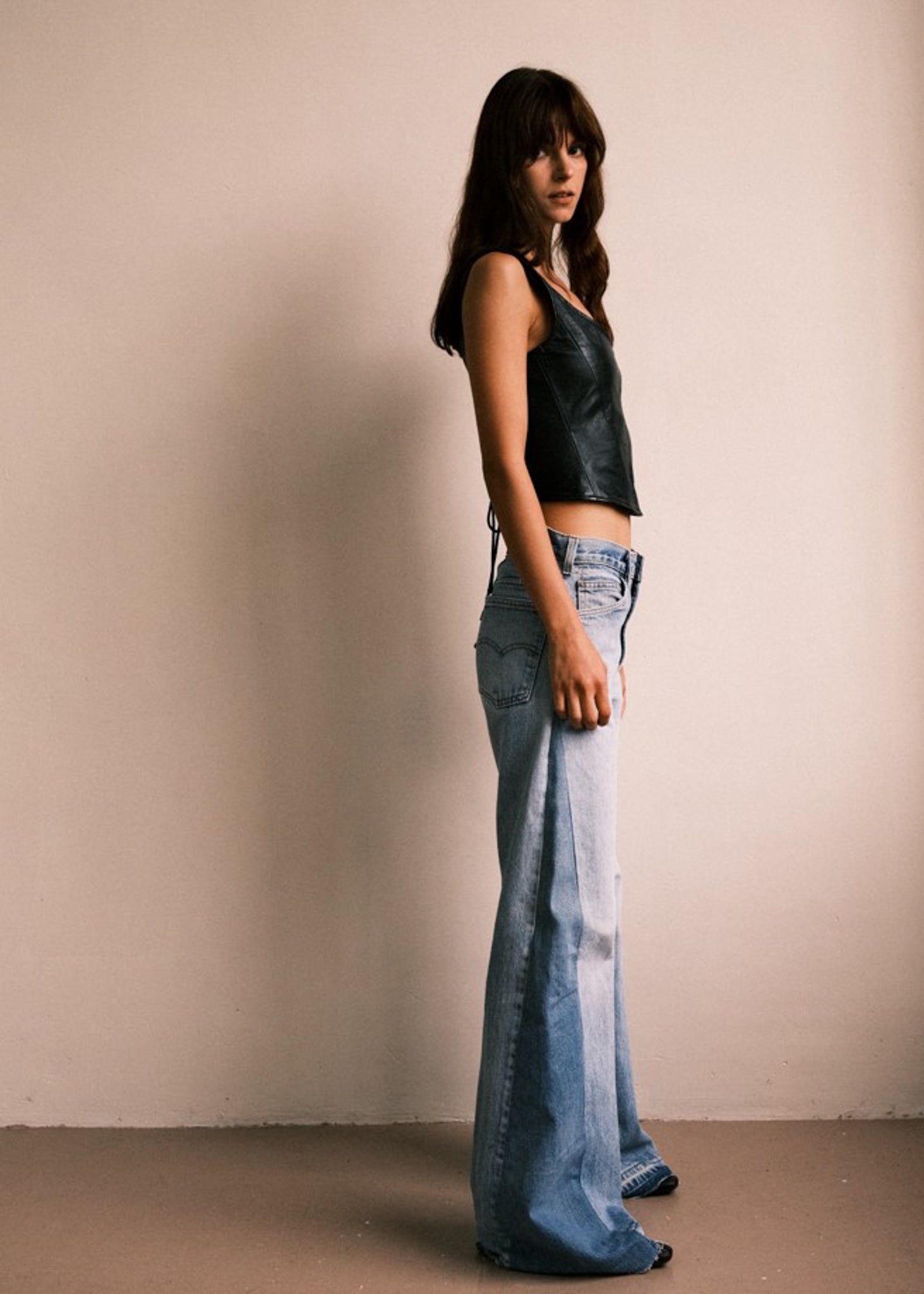 WIDE LEG FIT – VOUT