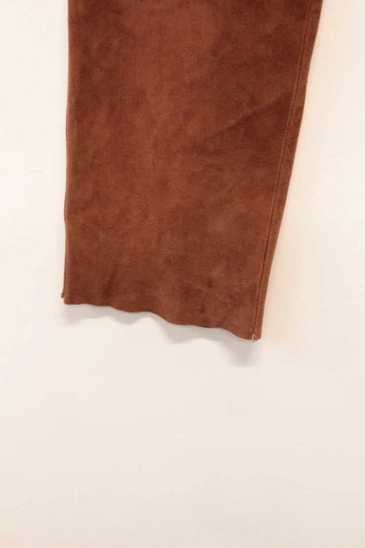 Copacabana brown suede trousers high-waisted tapered with five-pocket details and smooth lining.