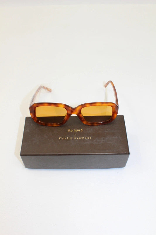 Archived x Corlin Eyewear Casena Tortoise Sunglasses Yellow Lens BNWT