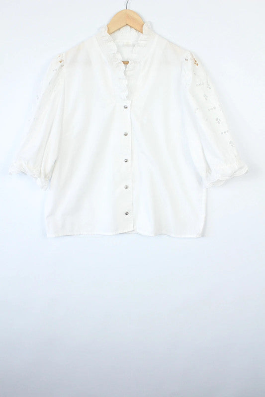 Vintage Dressing white tunic blouse ruffle collar broderie anglaise embroidered puff sleeves.