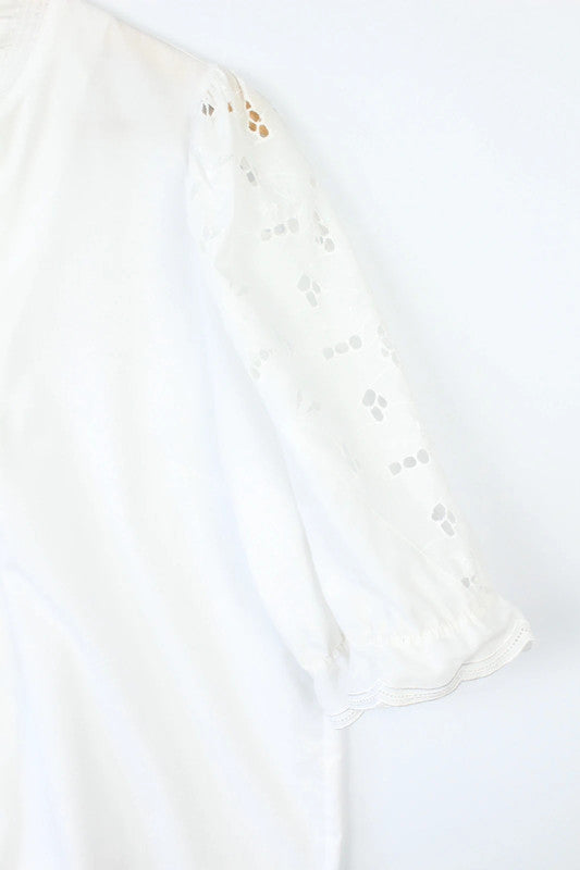Vintage Dressing white tunic blouse ruffle collar broderie anglaise embroidered puff sleeves.
