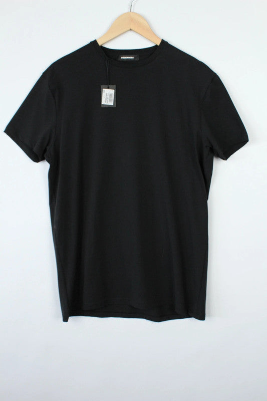 Dsquared2 black graphic t-shirt, tight fit, soft cotton, brand logo tag attached.