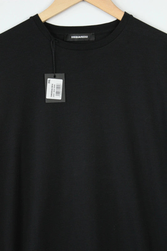 Dsquared2 black graphic t-shirt, tight fit, soft cotton, brand logo tag attached.