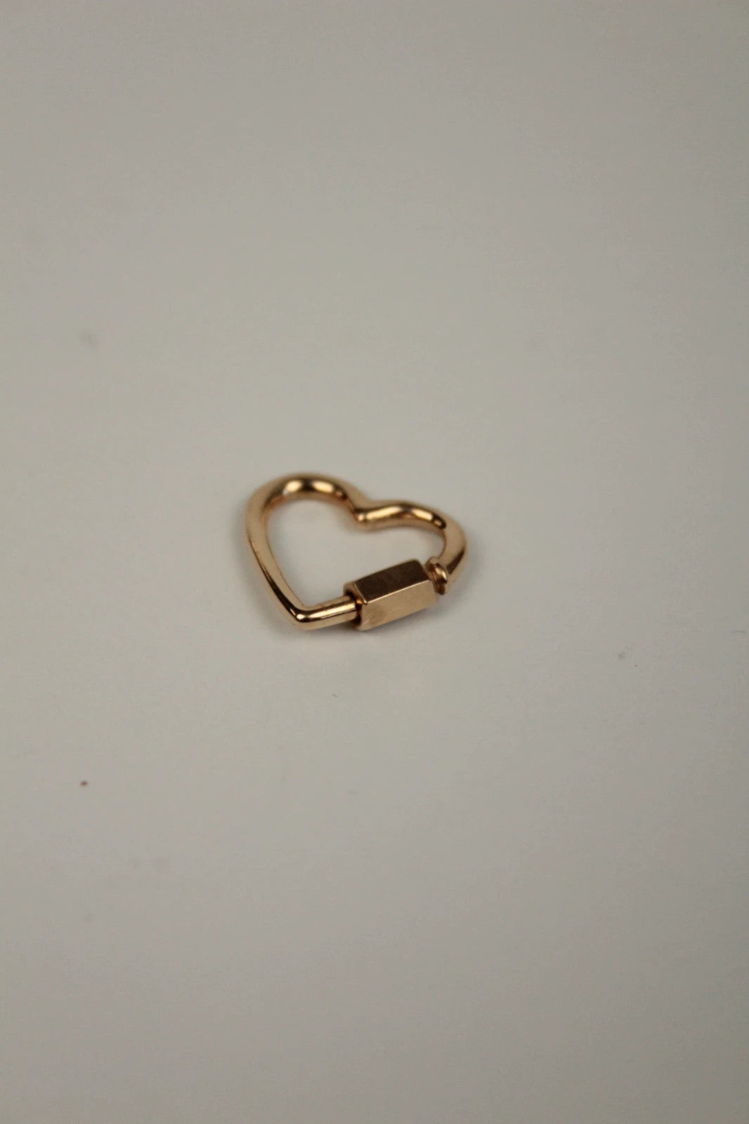 Maria Black gold heart carabiner charm in 22kt gold plated sterling silver.