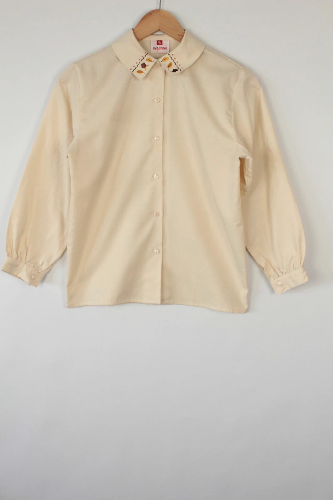 Vintage Dressing cream tunic blouse with embroidered Peter Pan collar and balloon sleeves.