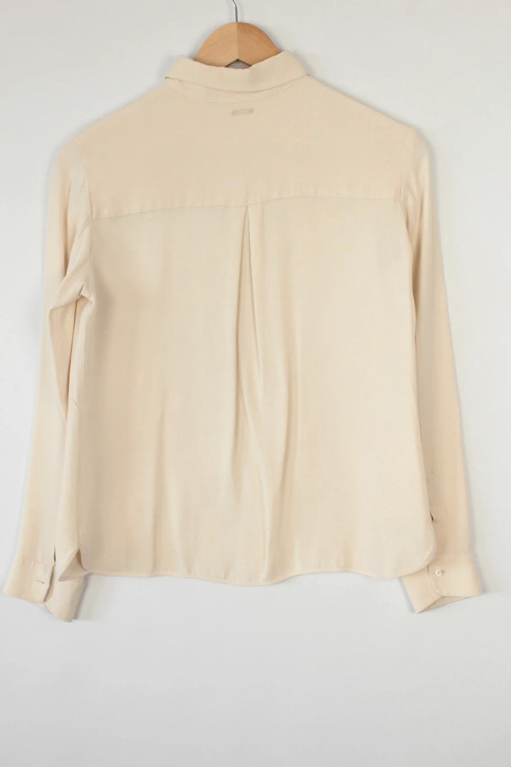 Max Mara cream silk blouse long sleeve with hidden placket and minimalist design.