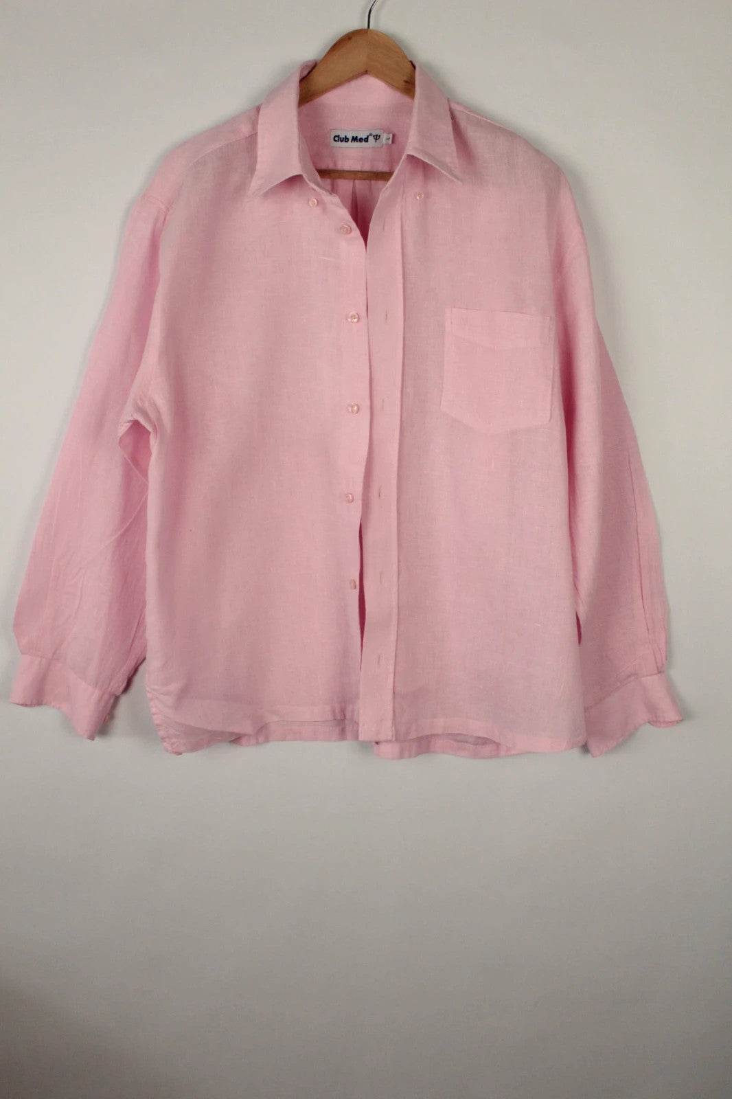 Club Med pink long sleeve shirt lightweight 100% linen classic collar button-down design