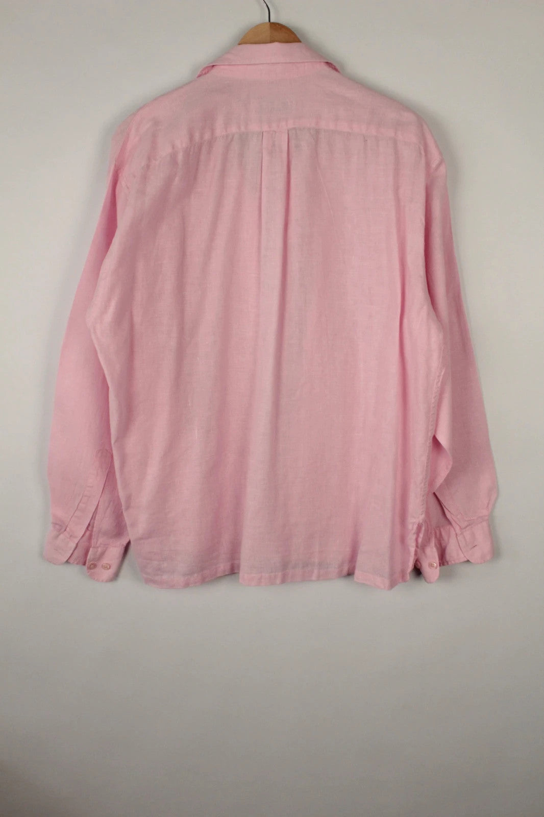 Club Med pink long sleeve shirt lightweight 100% linen classic collar button-down design