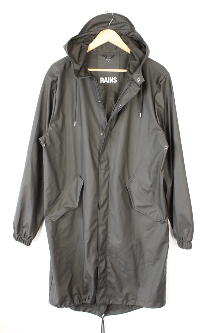 Rains black fishtail parka jacket with adjustable hood and matte finish.