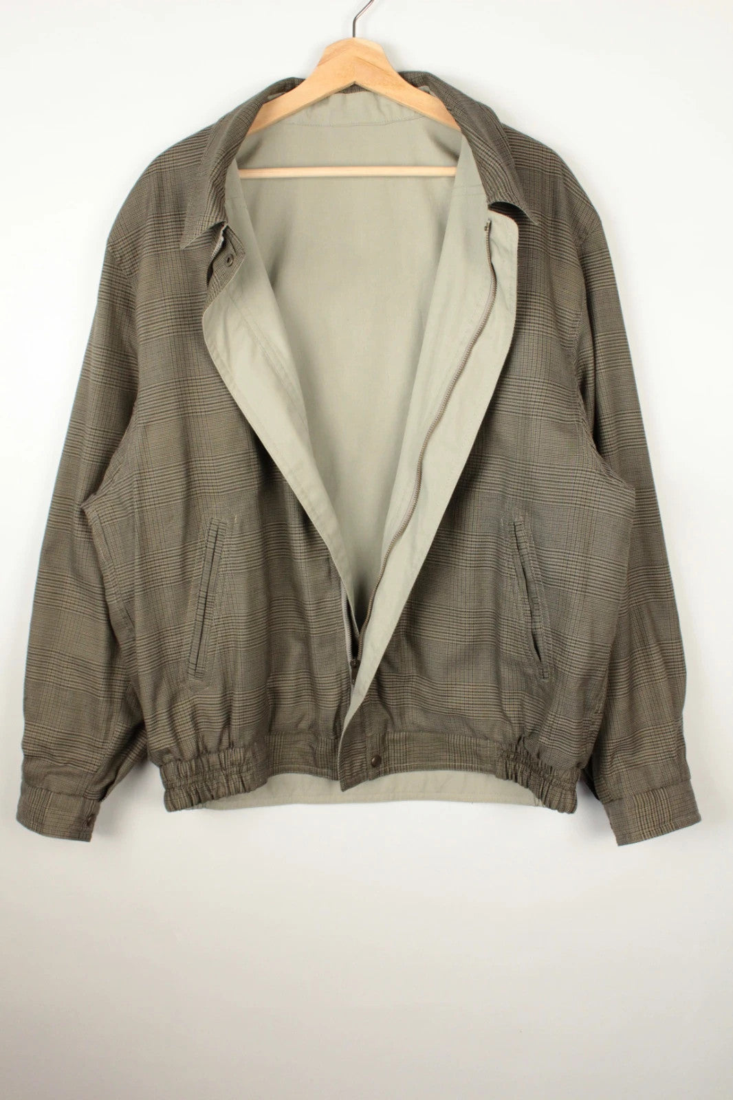 Faciba khaki reversible Harrington jacket retro Prince of Wales check pattern.