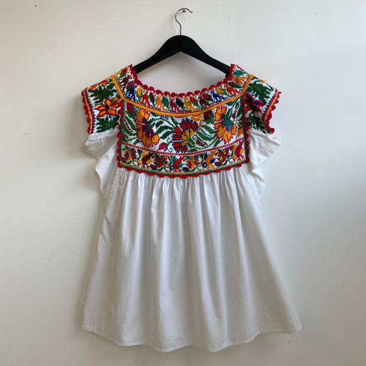 White Cotton embroidered Austrian blouse - M