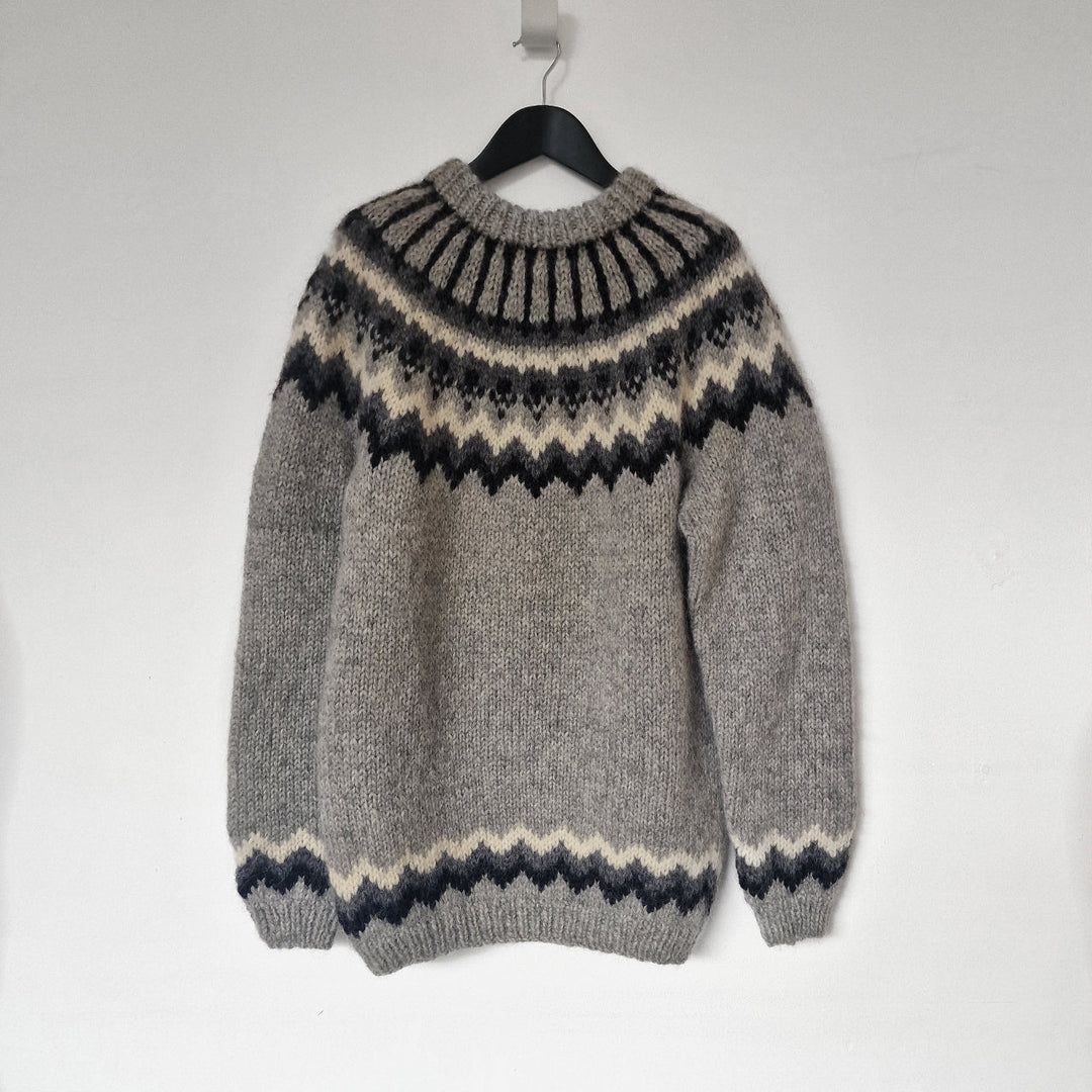 Icelandic Grey 100% Wool Jumper - Large
