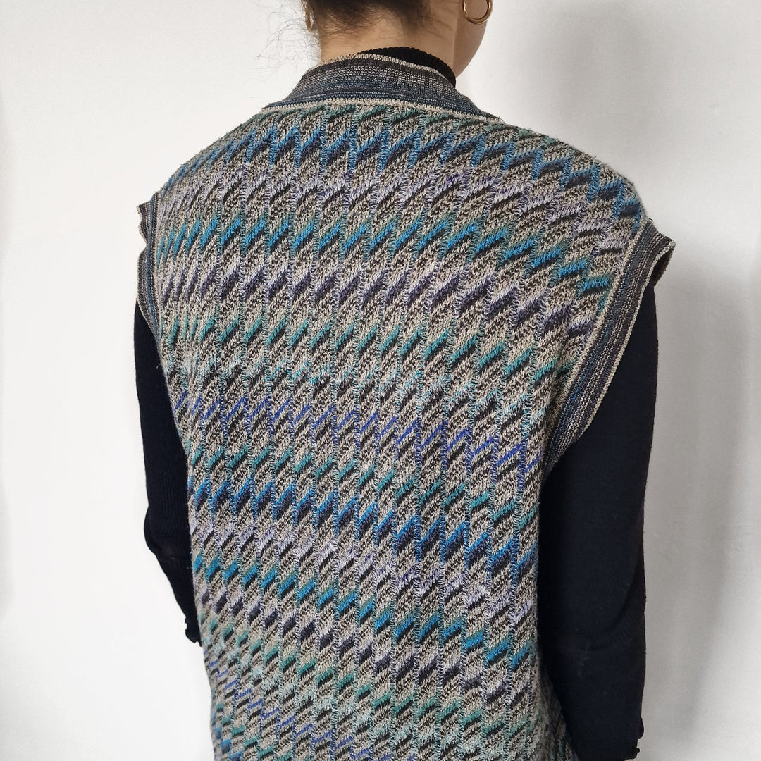 Italian Blue Patterned knit vest top - UK 10